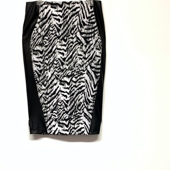 Kardashian Kollection Zebra Pencil Skirt XS - Picture 1 of 8